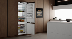 Встраиваемый холодильник Kuppersbusch FKGF 9855.0i